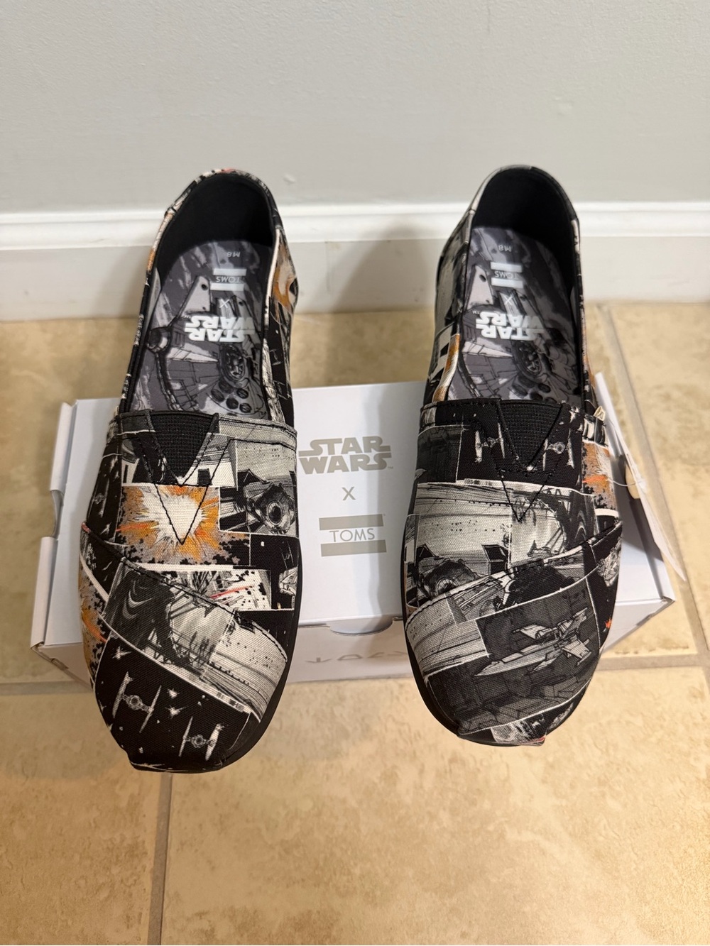 NWT TOMS x Star Wars Slip-On Shoes in Black Darth Print